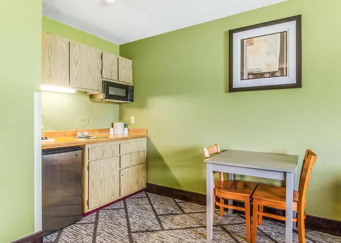 Guesthouse Inn & Suites Poulsbo